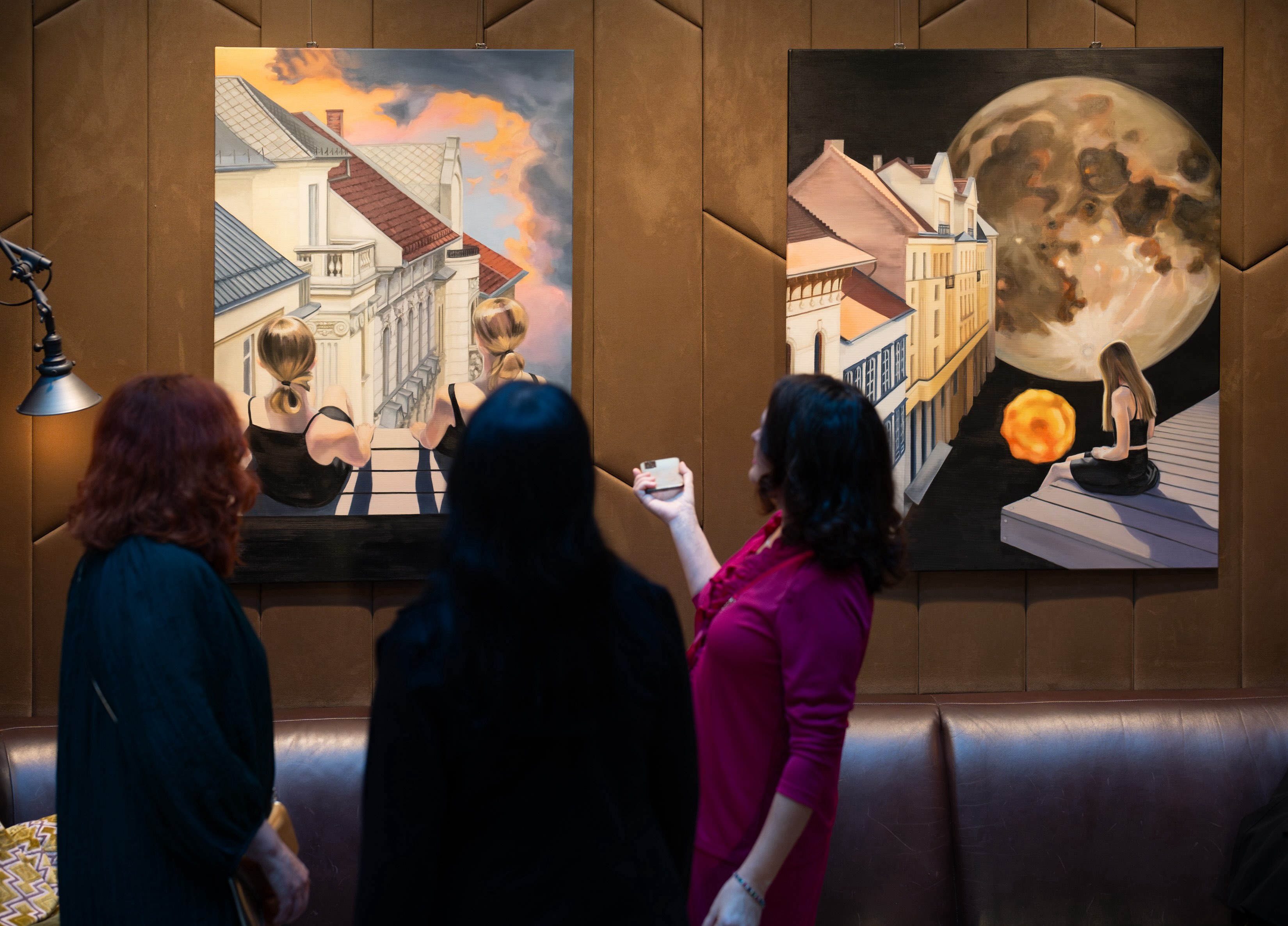 Vernissage Discovery 04.06.24, Stephan Interthal General Manager Kempinski Hotel Corvinus Budapest, Ildikó Benkö, Ar2day Gallery Owner, Blanka Bán Art Historyan, Zsuzsa Szvath artist, Photo- Szántó András